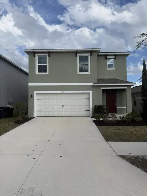 1071 CASCADE DR — home for sale