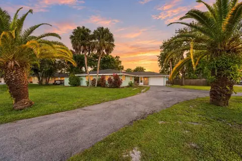 5105 W COUNTRY CLUB DR — home for sale