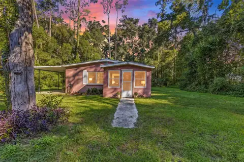 424 SE 1ST PL — home for sale