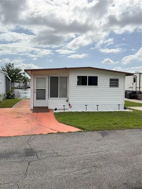 7 PINE DR — home for sale