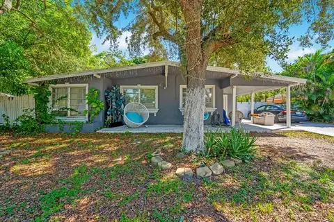 1530 NE 43RD CT — home for sale