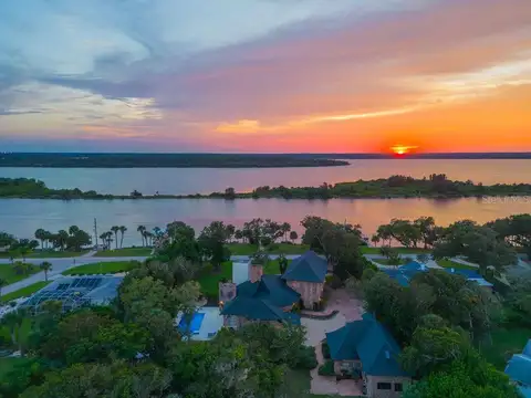 2627 JOHN ANDERSON DR — home for sale