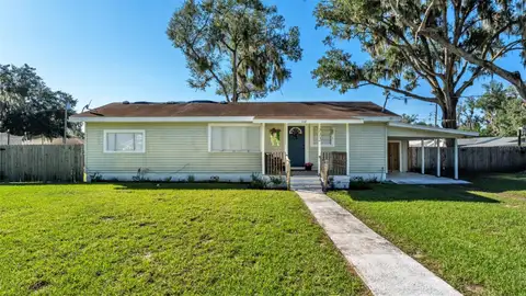112 8TH ST NE — home for sale